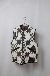 <img class='new_mark_img1' src='https://img.shop-pro.jp/img/new/icons8.gif' style='border:none;display:inline;margin:0px;padding:0px;width:auto;' />ASEEDONCLOUD��Reversible uniform vest��Off white��unisex