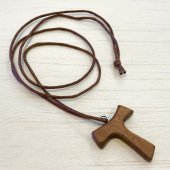 TAU　十字架　木製ペンダント　ネックレス