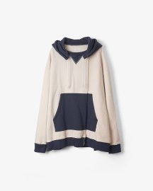 <img class='new_mark_img1' src='https://img.shop-pro.jp/img/new/icons13.gif' style='border:none;display:inline;margin:0px;padding:0px;width:auto;' />ASYMMETRIC SWITCHING HOODIE
