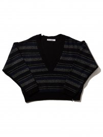 <img class='new_mark_img1' src='https://img.shop-pro.jp/img/new/icons13.gif' style='border:none;display:inline;margin:0px;padding:0px;width:auto;' />ORGANIZED V NECK BORDER SWEATER/A/W MIX YARN