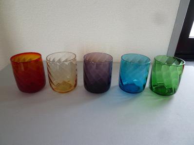 アンティーク　ガラス製カラー食器　グラス5個セット - Chai-Tro（チャイトロ） - チャイナでレトロな雑貨屋さん - 中国・アジア雑貨取扱