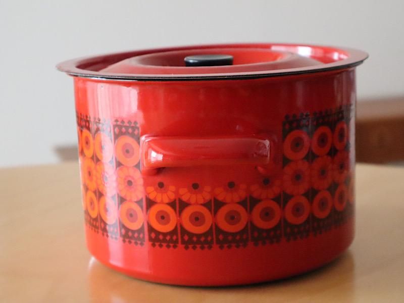 FINEL フィネル ホーロー両手鍋（赤/花柄）- 北欧雑貨、北欧インテリア