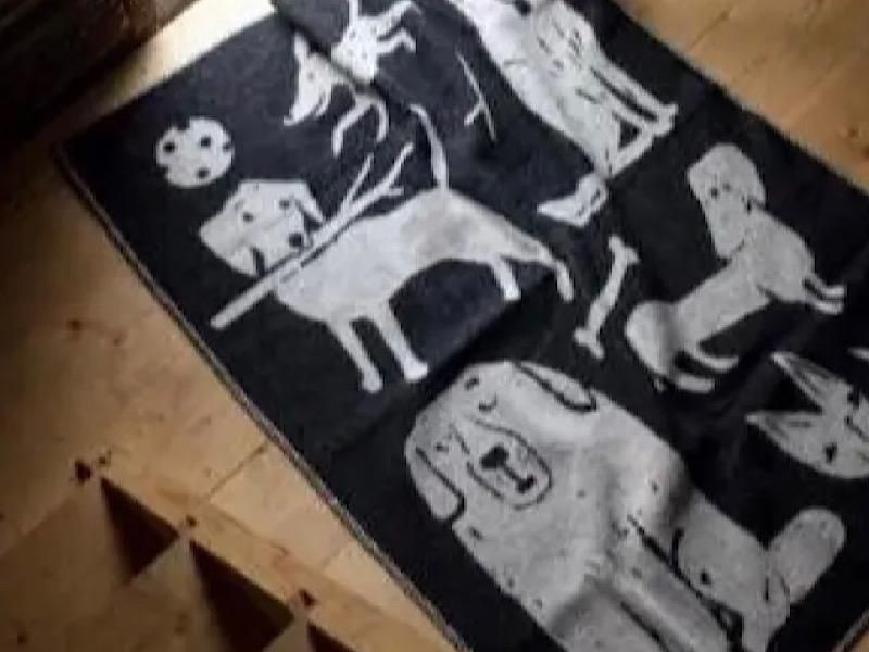 北欧雑貨/北欧/ブランケット/ラプアンカンクリ/雑貨/インテリア/犬/イヌ/ウール