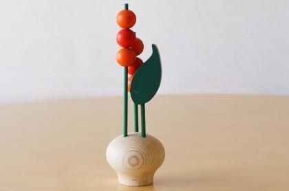 aarikka アーリッカ レトロで可愛らしい雰囲気の3本のお花の寄せ