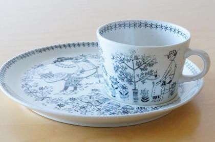 ARABIA アラビア Emilia エミリア TVセット（丸型）- 北欧雑貨、北欧