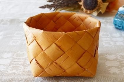 白樺かご　フィンランド製 フィンランド/白樺のかご/ハンドル付きバスケット・L COMFOTA