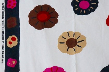 marimekko（マリメッコ）ヴィンテージファブリック NEKKU（ネック）脇坂克二デザイン（白）の通販 -  北欧雑貨、北欧インテリア・キッチン雑貨のお店｜suosikki 北欧雑貨店 スオシッキ