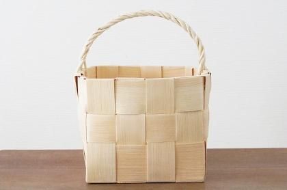 エストニア　浅い収納バスケット #カゴアミドリ #北欧 エストニア 浅い収納バスケット #カゴアミドリ #北欧 - メルカリ