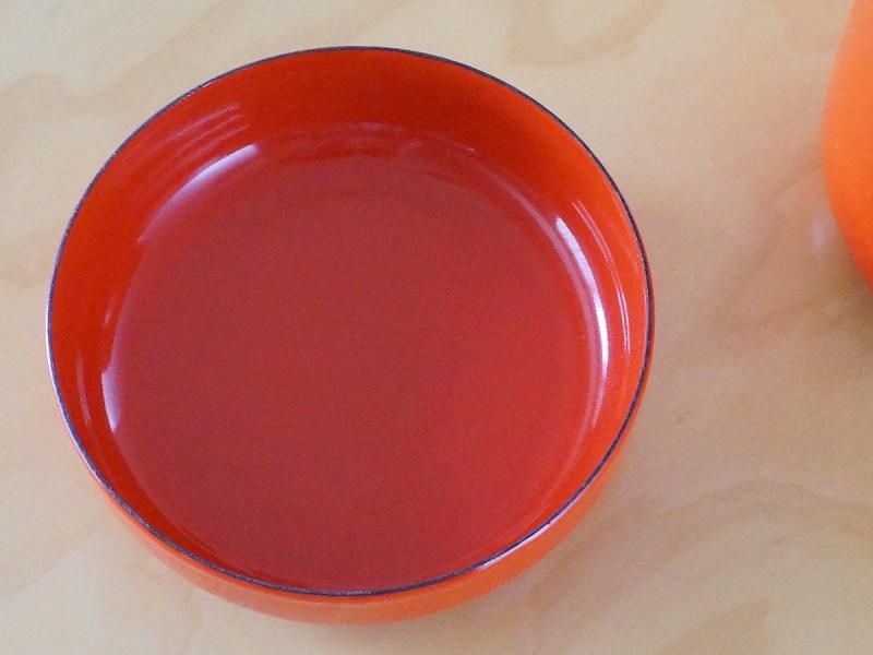 FINEL フィネル エナメル 蓋付きジャー/キャニスター（赤）- 北欧雑貨