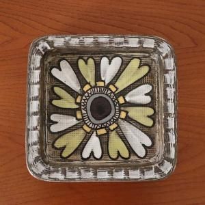 <img class='new_mark_img1' src='https://img.shop-pro.jp/img/new/icons8.gif' style='border:none;display:inline;margin:0px;padding:0px;width:auto;' />Upsala Ekeby(ץ顦ӥ)Mari Simmulusonʥޥꡦ륽˥åȥ쥤ѻ