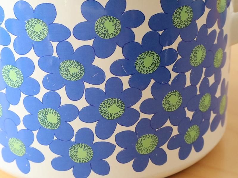 FINEL フィネル ホーロー両手鍋 青い花（Sinivuokko）4L- 北欧雑貨