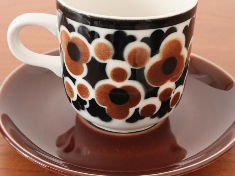 ARABIA アラビア Kara カラ コーヒーカップ＆ソーサー（ブラウン）- 北欧雑貨、北欧インテリア・キッチン雑貨のお店｜suosikki  北欧雑貨店 スオシッキ