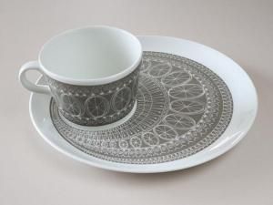 ARABIA アラビア Emilia エミリア TVセット | 北欧食器・ヴィンテージ