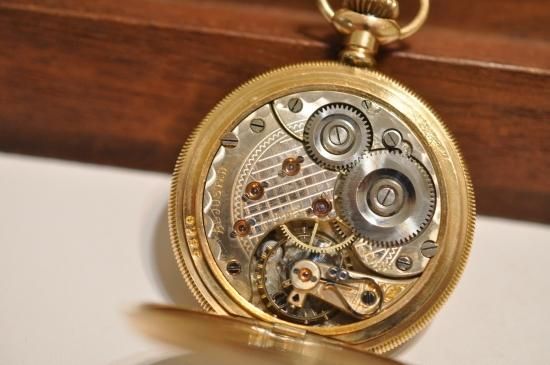 木製ケース 金色 懐中時計 2800]【米国OH済】Waltham ウォルサム マルチカラーダイヤモンド