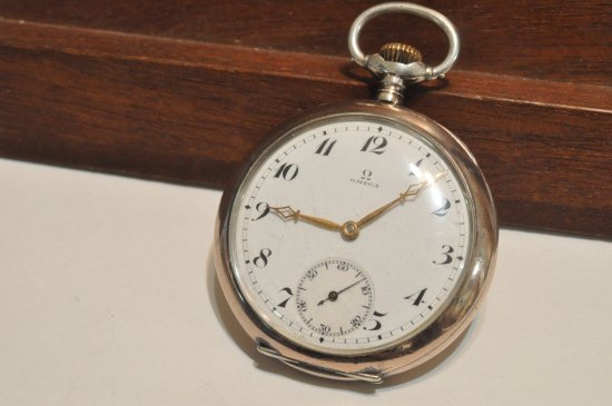 [2622] 【米国OH済】OMEGA オメガ 銀無垢0.800 銅色加工 3サイン 1916年 機械式 - アンティーク懐中時計の販売買取