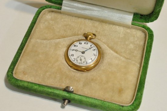 稼働品  スイス製 アンティーク 手巻き懐中時計