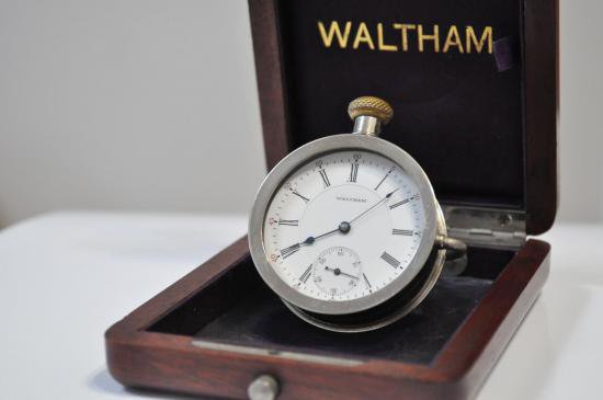 ウォルサム Waltham スケルトンケース Cresent 懐中時計 手巻き 機械式