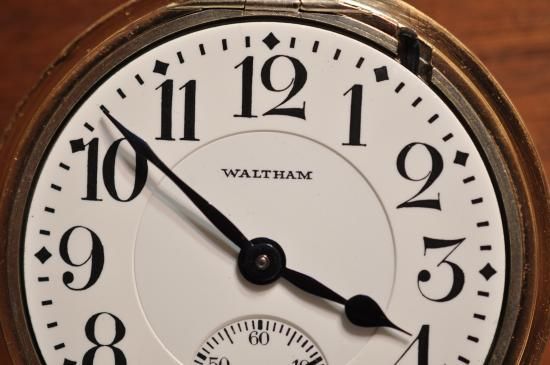 懐中時計  WALTHAM ウォルサム アンティーク ウォルサムのスケルトン懐中時計と腕時計兼用バンド 【1900年頃】