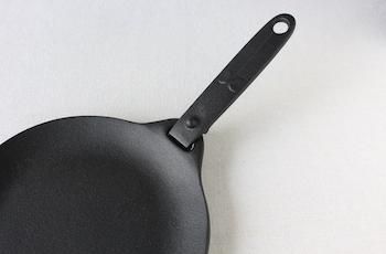 ピアット20cm - 鉄器の及源鋳造株式会社【公式オンラインショップ】- OIGEN