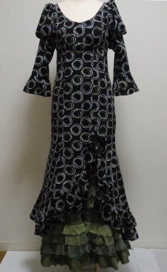 黒地緑白水玉ワンピース レンタル衣裳 Ropa Ropera ロパロペーラ 黒地緑白水玉ワンピース レンタル衣裳 Ropa Ropera ロパロペーラ