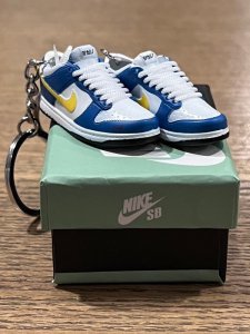 NIKE SB ȥå׭<img class='new_mark_img2' src='https://img.shop-pro.jp/img/new/icons15.gif' style='border:none;display:inline;margin:0px;padding:0px;width:auto;' />