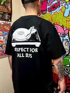 ߥT-shirt (BLK)<img class='new_mark_img2' src='https://img.shop-pro.jp/img/new/icons5.gif' style='border:none;display:inline;margin:0px;padding:0px;width:auto;' />
