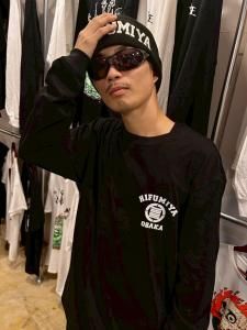 åT (BLK)<img class='new_mark_img2' src='https://img.shop-pro.jp/img/new/icons15.gif' style='border:none;display:inline;margin:0px;padding:0px;width:auto;' />