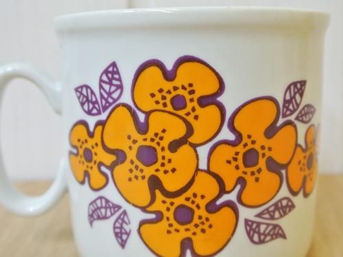 緑園|東欧食器 ハンガリー zsolnay お花柄マグカップ 緑園|東欧食器 ハンガリー zsolnay お花柄マグカップ