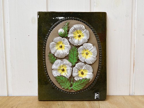 緑園｜北欧雑貨 スウェーデン Jie Gantofta 白いお花の陶板壁掛け