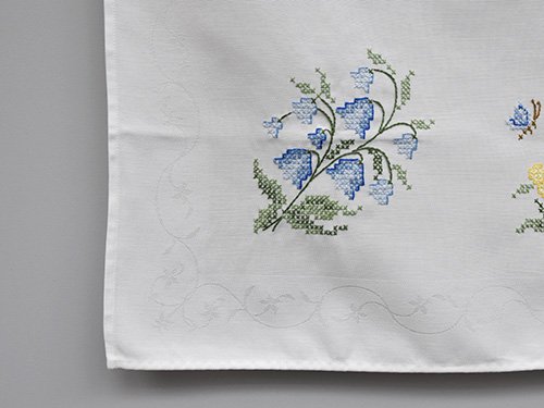 緑園｜東欧クロス ドイツ 野の花刺繍テーブルクロス（80×78）