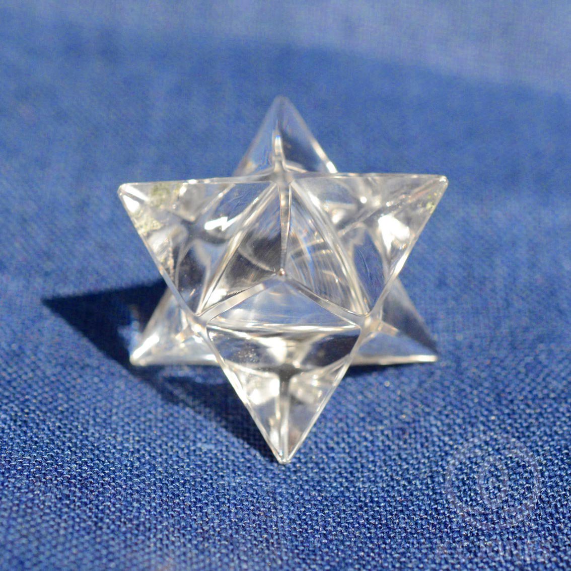 クリアクォーツ・星形二重正四面体（マカバ）19g フラワーオブライフ、メタトロンキューブ、神聖幾何学、ヘンプアイテムの K C  ジョーンズ・クリスタルショップです。