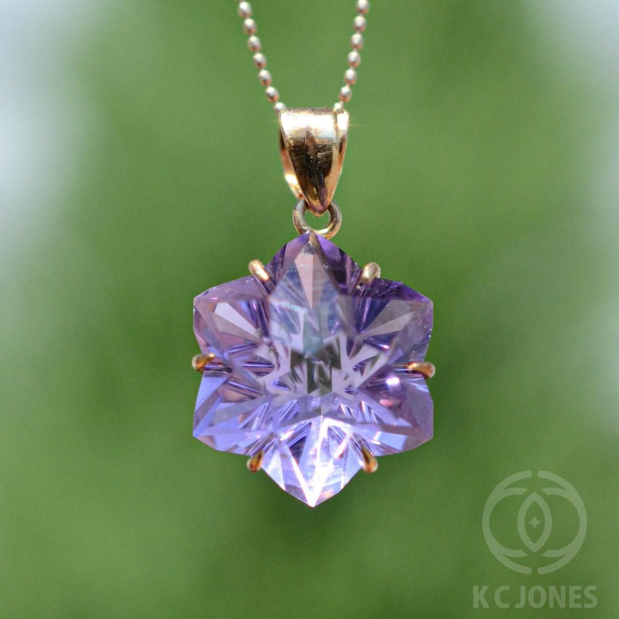 ⭐︎希少価値⭐︎虹も見える♪花満開のアメジスト⭐︎ アメシスト 六弁の花 ペンダント | 18K - フラワーオブライフ