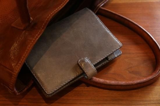 バイブルサイズ システム手帳 オイルプルアップレザー - gonzi