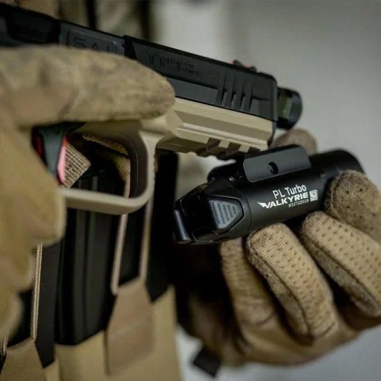 OLIGHT PL Turbo Valkyrie タクティカルライト ピカティニー