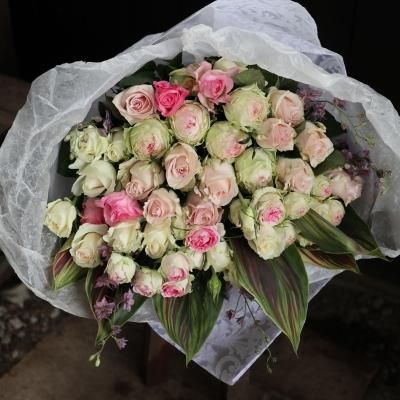 店長おまかせブーケ風 長さl48本 幸せ波動バラの花束通販ショップ ベルローズ 店長おまかせブーケ風 長さl48本 幸せ波動バラの花束通販ショップ ベルローズ