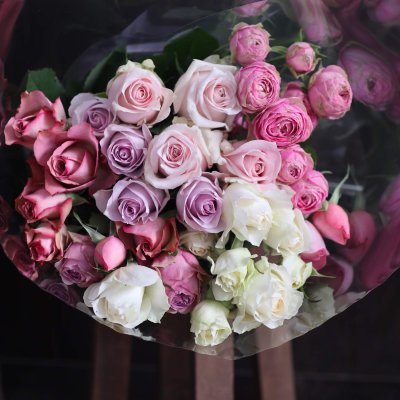 幸せのバラ ピンク系花束 幸せ波動バラの花束通販ショップ ベルローズ