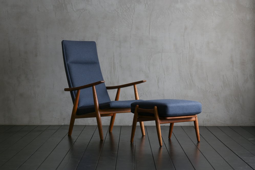 Easy Chair & Ottoman Hans J Wegner - SOLD OUT