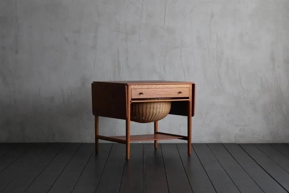 TABLE - HIKE TABLE - HIKE