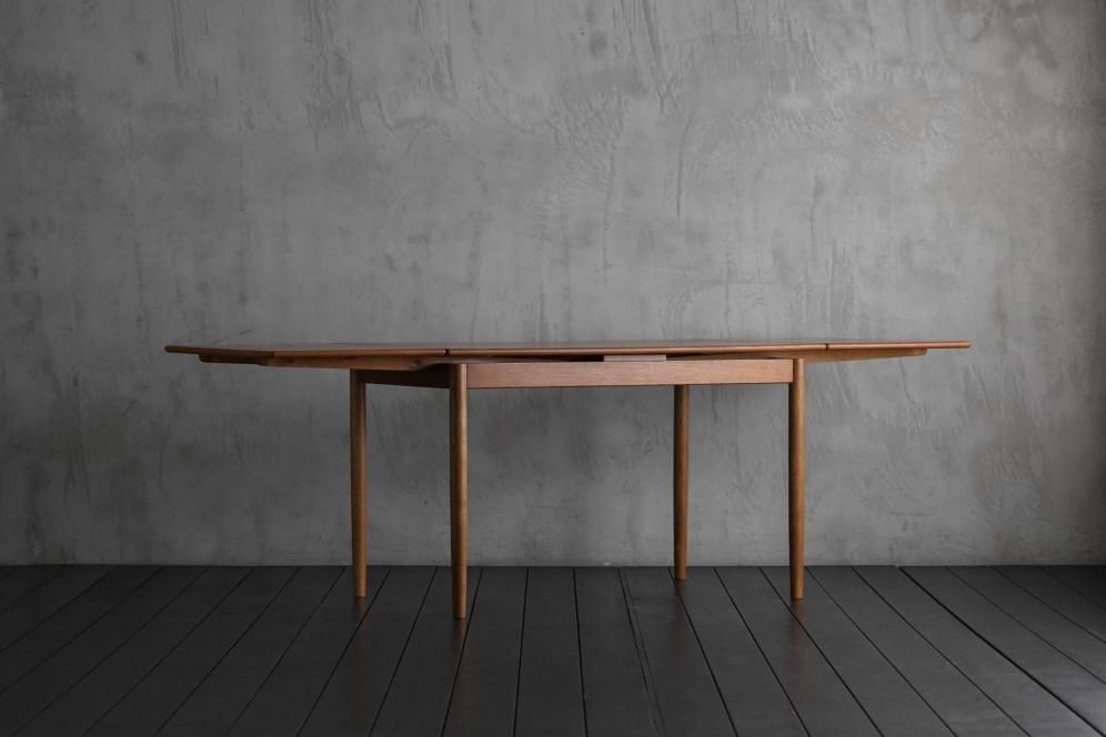 TABLE - HIKE TABLE - HIKE