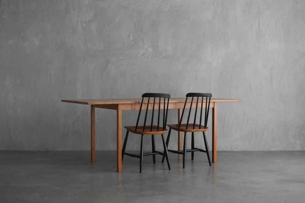 TABLE - HIKE