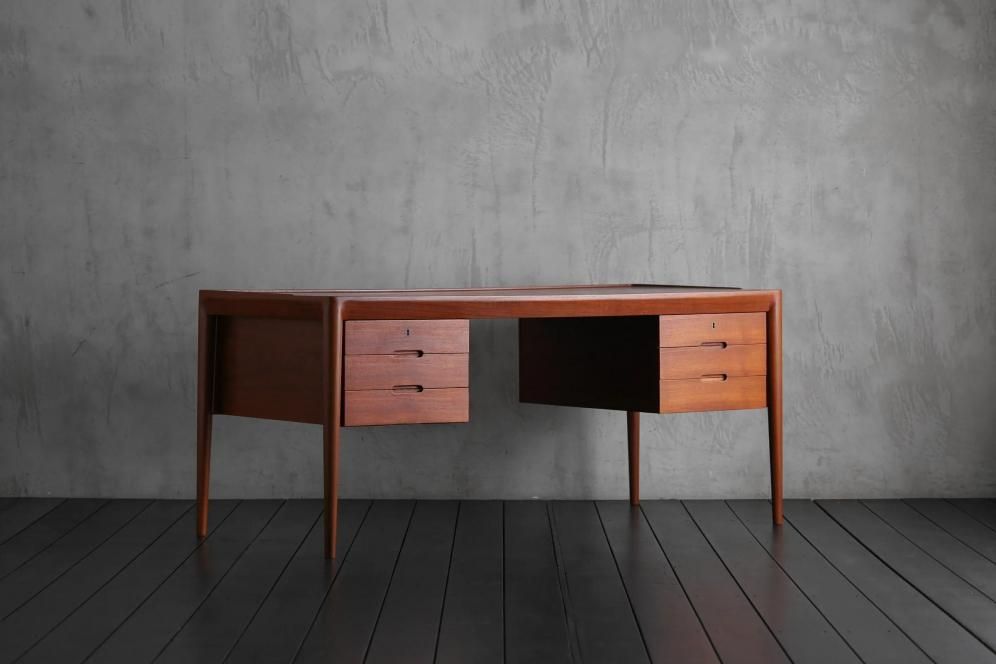 TABLE - HIKE