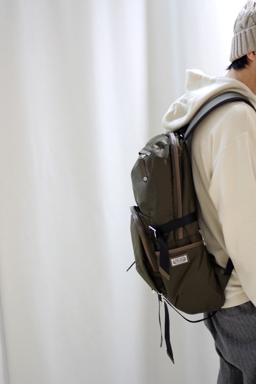 VICTIM × MASTER-PIECE [ヴィクティム×マスターピース] BACKPACK＜バックパック（リュックサック/バッグ）＞ #オリーブ  - 群馬県高崎市セレクトショップray（レイ）の通販サイトraystore（レイストア）｜Wizzard、VICTIM、glamb、SRIVER、IamI、didizizi、Aquvii、gunda  ...