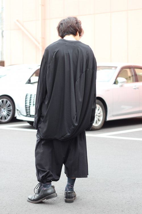 ANREALAGE [アンリアレイジ] BALL CUT SEW ＜ボールカットソー＞ ブラック