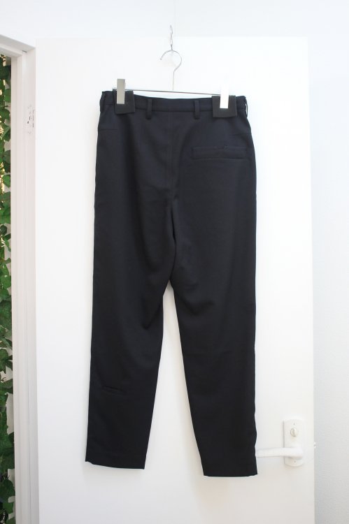 Dulcamara [ドゥルカマラ] YOSOIKI SLIM TAPERED PANTS ＜よそいきスリムテーパードパンツ＞ 2021SS  2色展開（ブラック/ネイビーグレー）