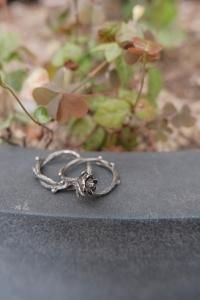 <img class='new_mark_img1' src='https://img.shop-pro.jp/img/new/icons3.gif' style='border:none;display:inline;margin:0px;padding:0px;width:auto;' />ں߸ˤgunda [] TWIN ROSE RING ĥ󥰡 С (2å)
