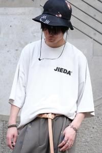 <img class='new_mark_img1' src='https://img.shop-pro.jp/img/new/icons2.gif' style='border:none;display:inline;margin:0px;padding:0px;width:auto;' />JieDa [] LOGO OVERSIZED TEE 磻Tġ Jie-23S-CT11-C 23SS 2Ÿ