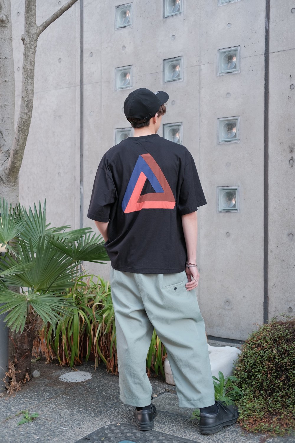 STOF [ストフ] Penrose Triangle Tee ＜ペンローズトライアングルT