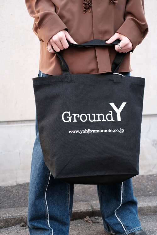 Ground Y [グラウンドワイ] Cotton Canvas Logo Tote Bag ＜コットンキャンバスロゴトートバッグ＞  GA-I01-096 2023AW ブラック