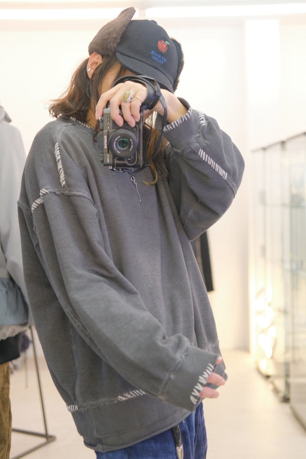 MAISON SPECIAL [メゾンスペシャル] Embroidery Over-Dye Sweat ＜エン