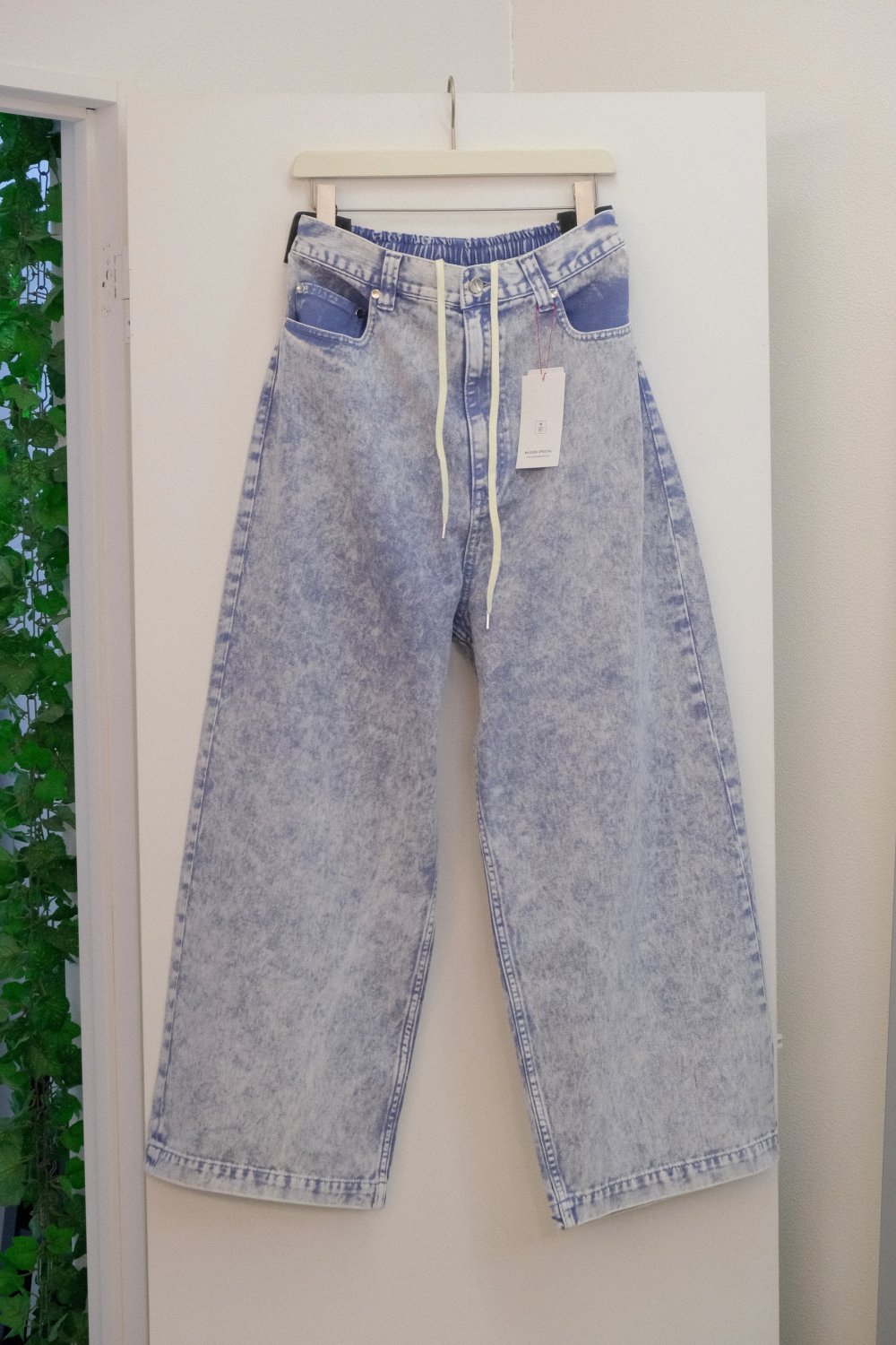 MAISON SPECIAL Chemical Over-Dye Denim Buggy Pants | サックス